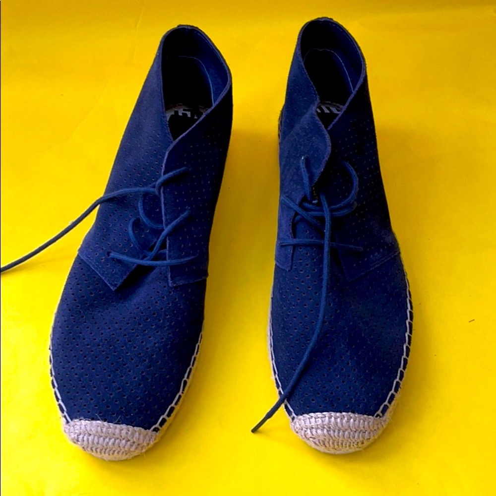 New navy blue Dolce Vita leather espadrilles
